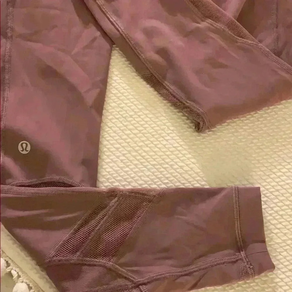 Lululemon leggings - Picture 10 of 10